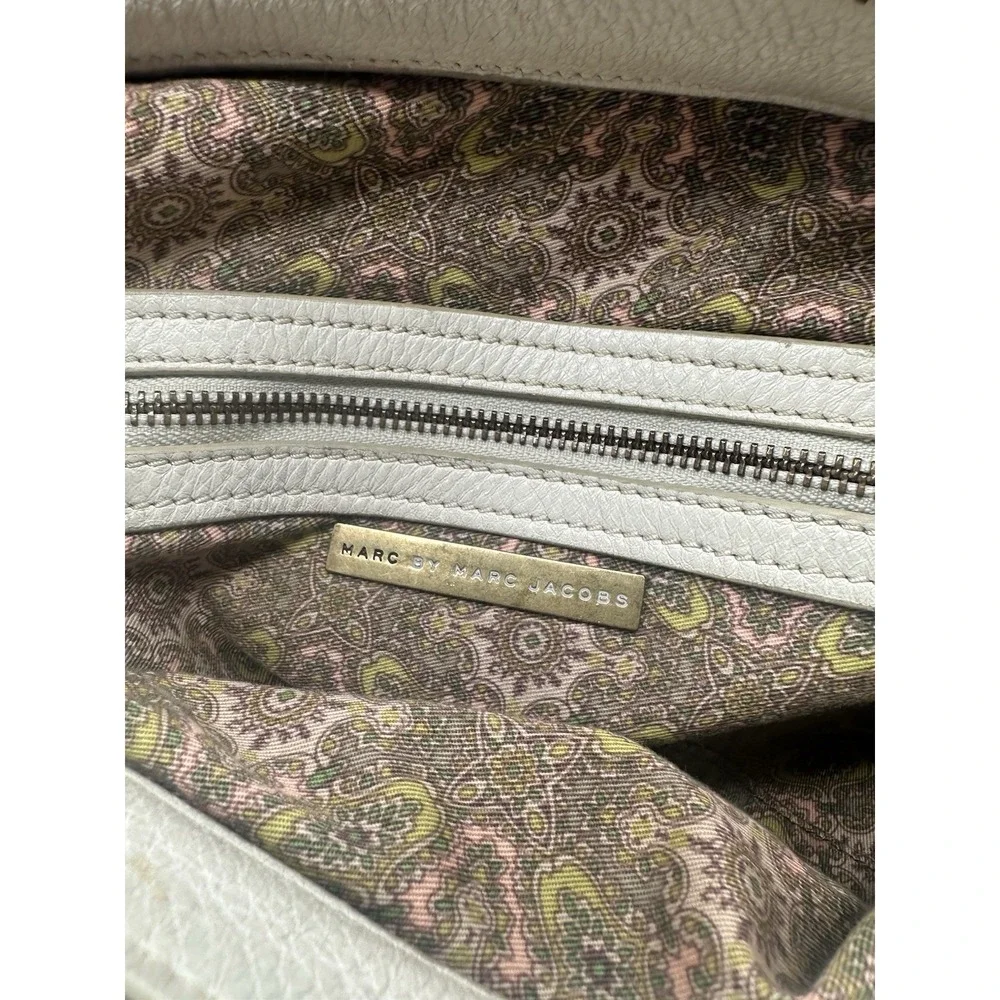 Marc by Marc Jacobs White Leather Multi-Pocket Handbag